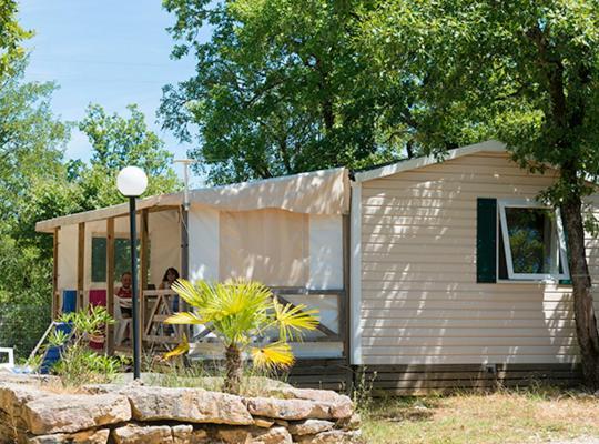 Camping Les Reflets Du Quercy Crayssac Exterior foto