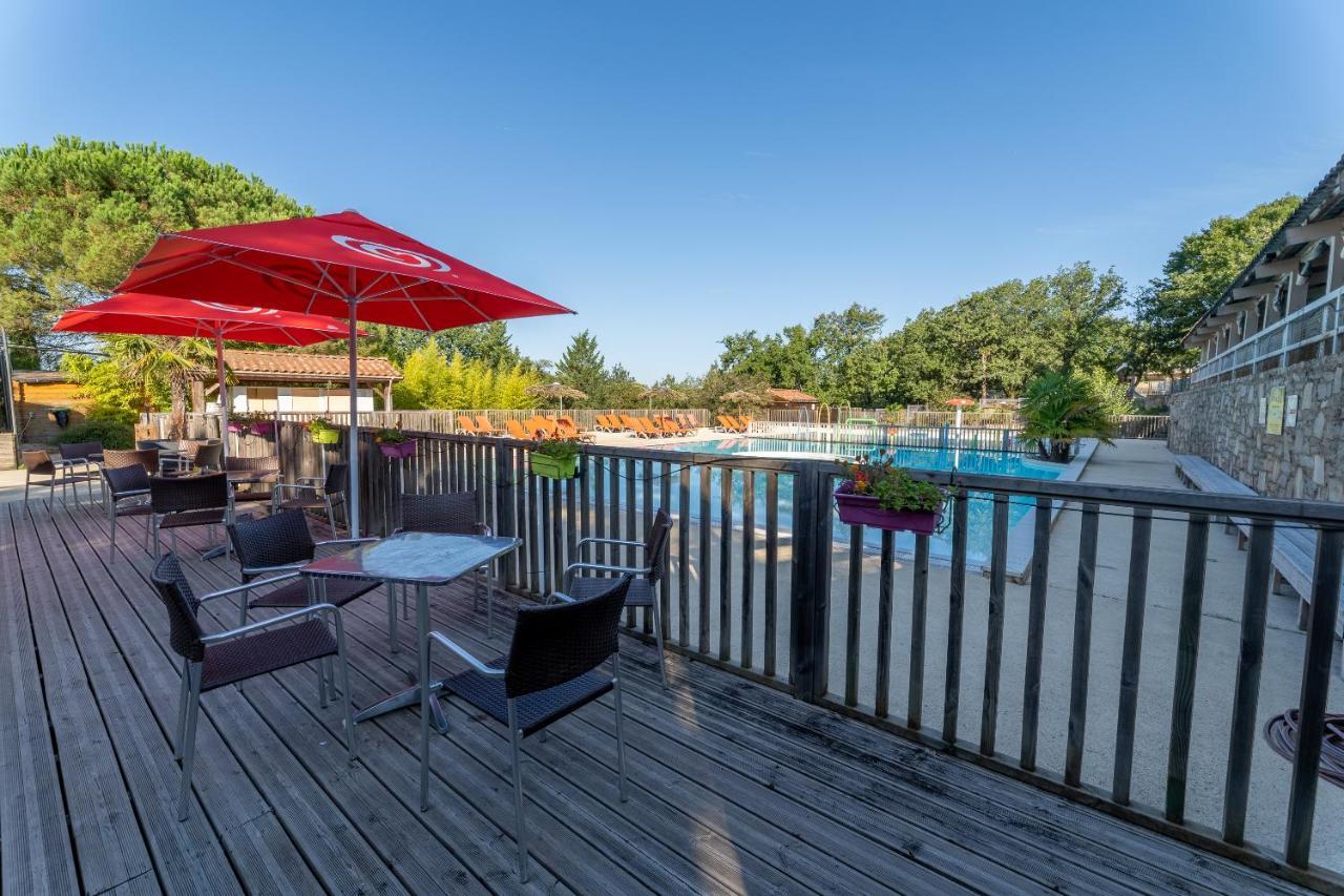 Camping Les Reflets Du Quercy Crayssac Exterior foto