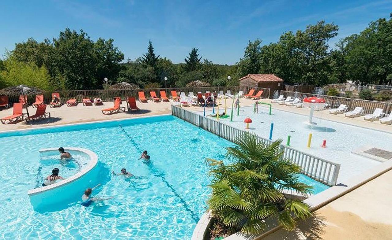 Camping Les Reflets Du Quercy Crayssac Exterior foto