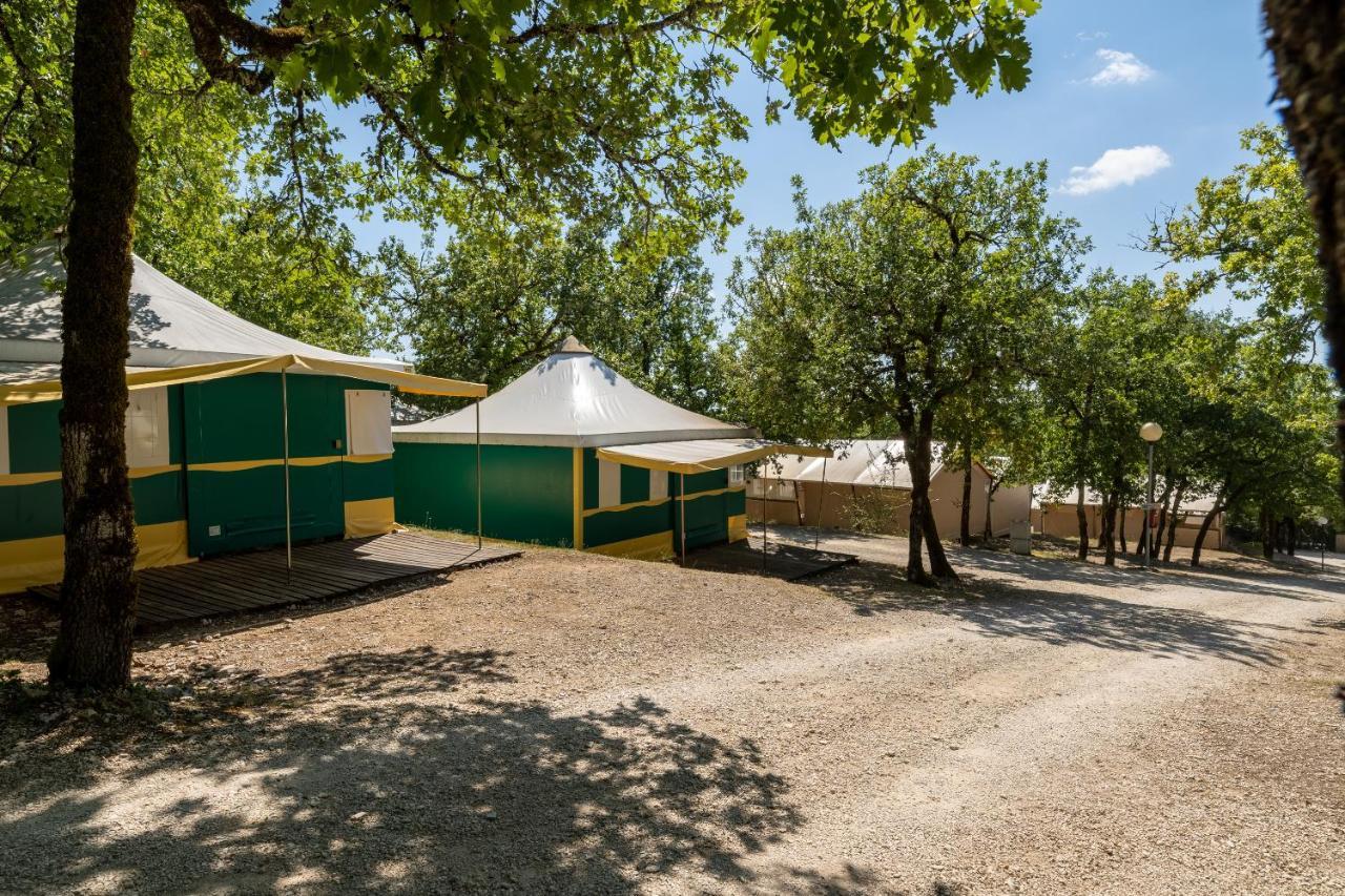 Camping Les Reflets Du Quercy Crayssac Exterior foto