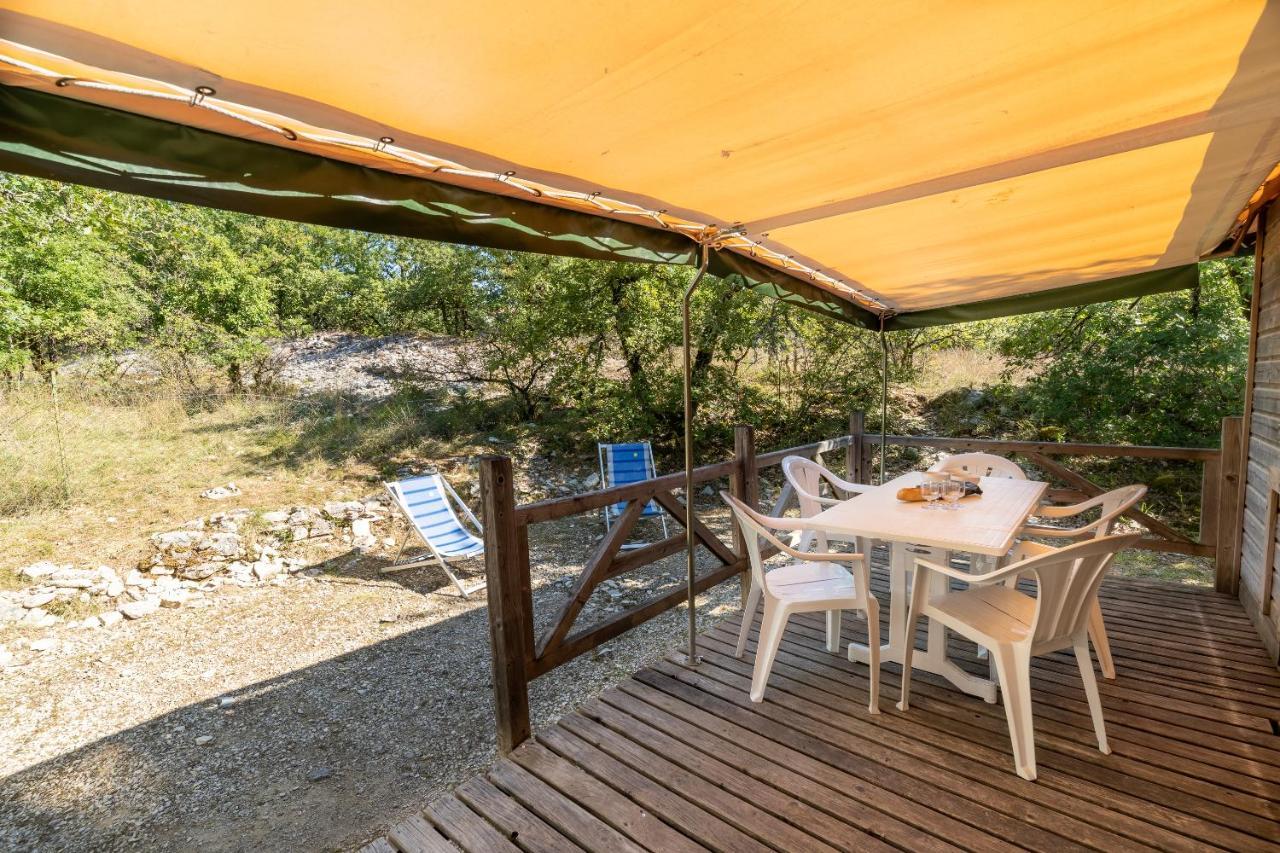 Camping Les Reflets Du Quercy Crayssac Exterior foto