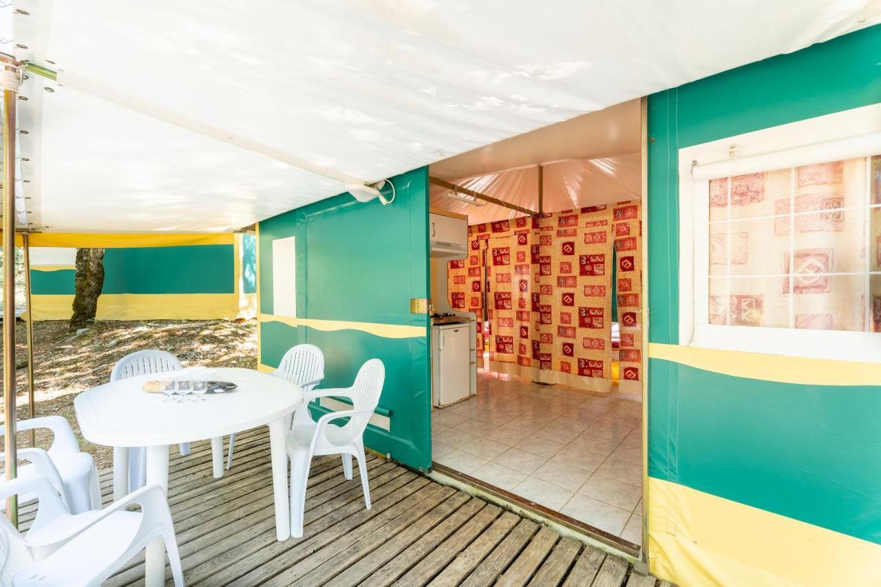 Camping Les Reflets Du Quercy Crayssac Exterior foto