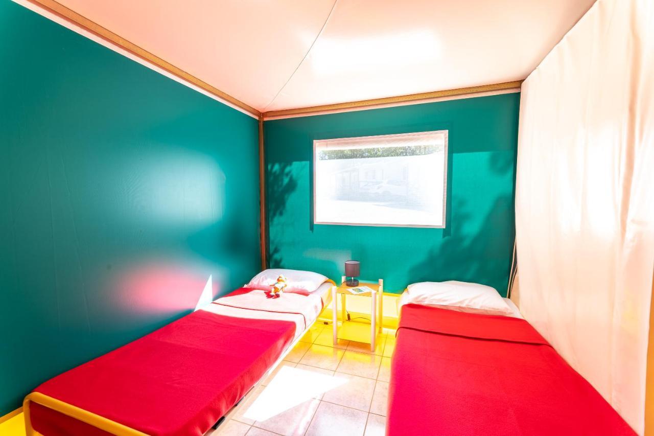 Camping Les Reflets Du Quercy Crayssac Exterior foto