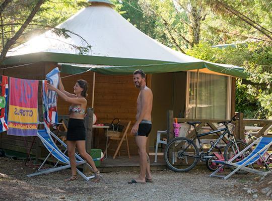 Camping Les Reflets Du Quercy Crayssac Exterior foto